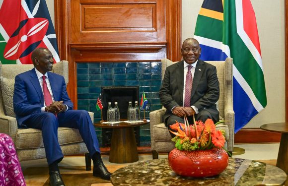 Kenya’s president walks the red carpet as black immigrants run for their lives in South Africa